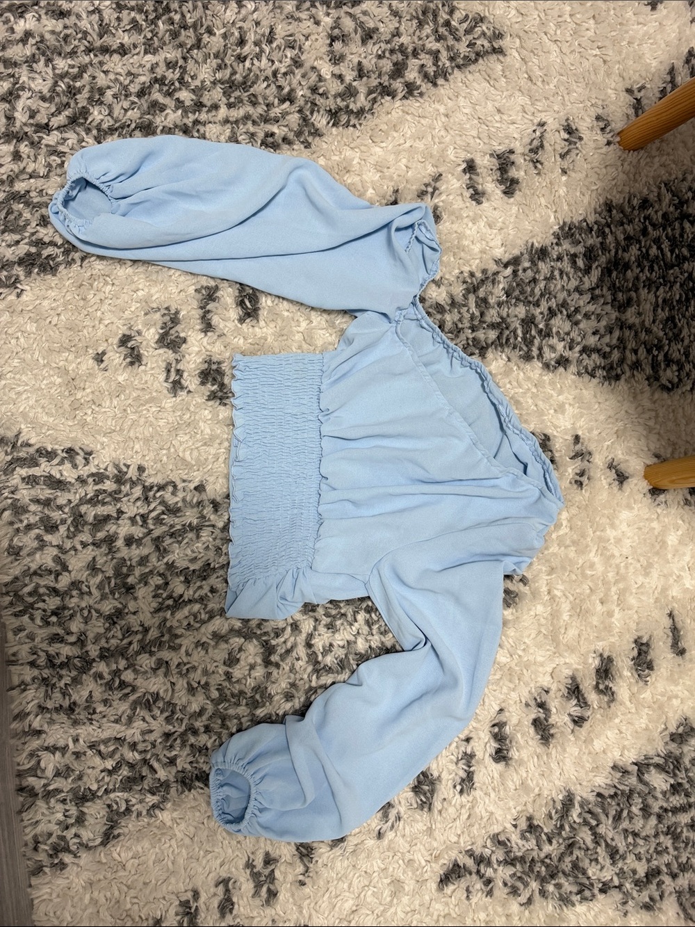 SHEIN Light Blue Smocked Waist Puffy Sleeve Crop Top